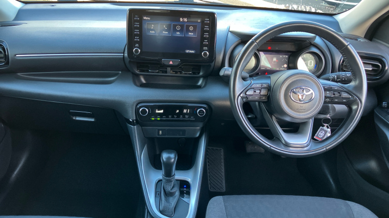 Toyota Yaris 1.5 Hybrid Design 5dr CVT Hybrid Hatchback